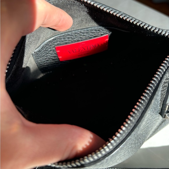 Black leather with silver studs Valentino purse with detachable longer strap! - Picture 4 of 13